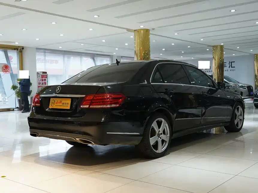 Mercedes-Benz E-Class — миниатюра 15
