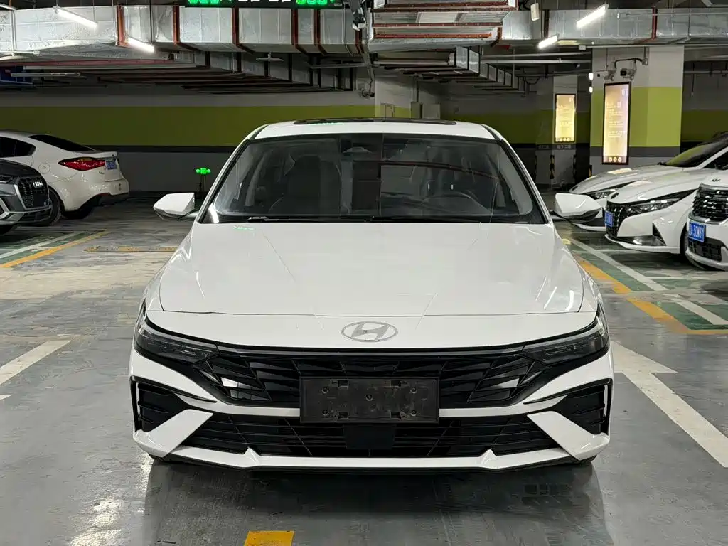 Hyundai Elantra — миниатюра 2