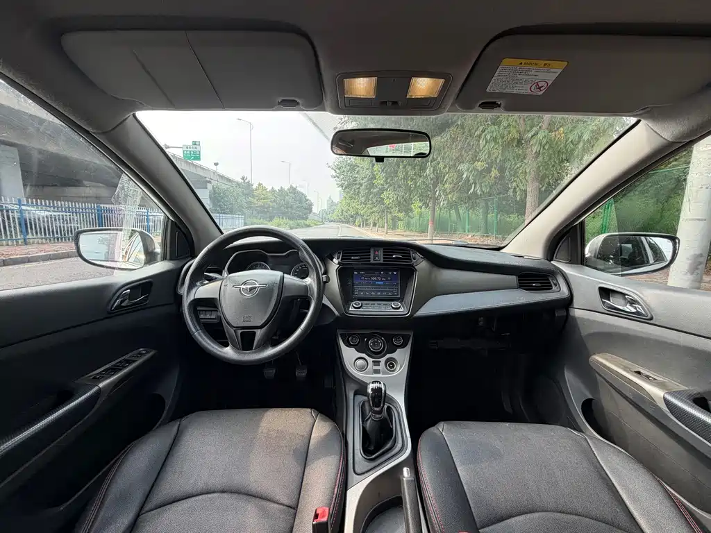 Haima Haima M3 — миниатюра 5