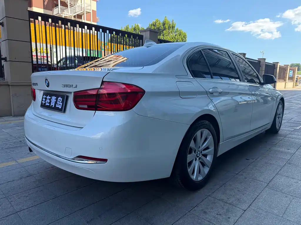BMW 3 Series — миниатюра 12