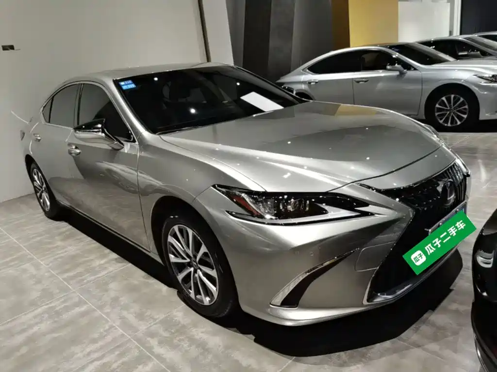 Lexus ES — миниатюра 4