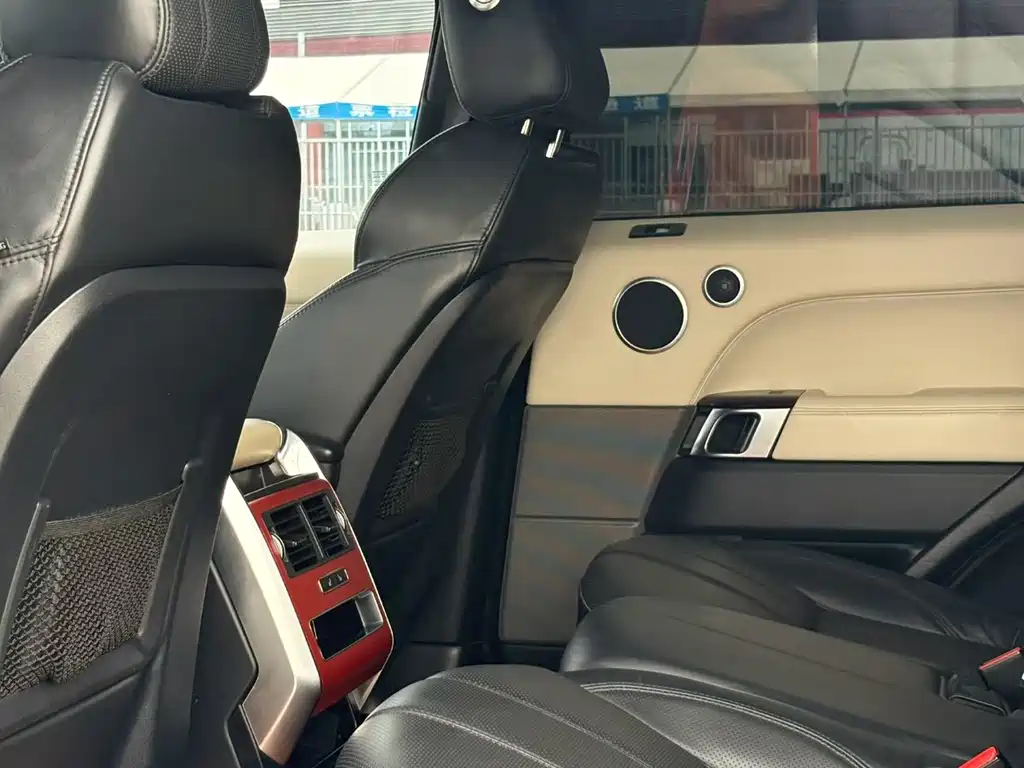 Land Rover Sport — миниатюра 6