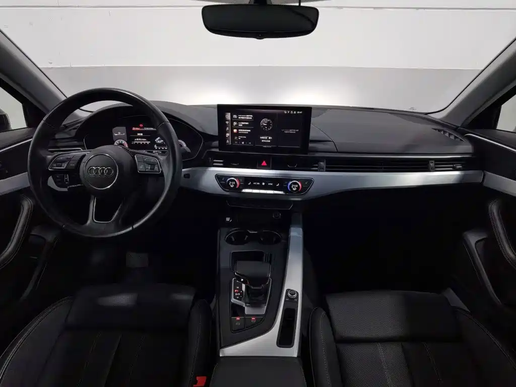 Audi A4L 2022 40 TFSI Luxury