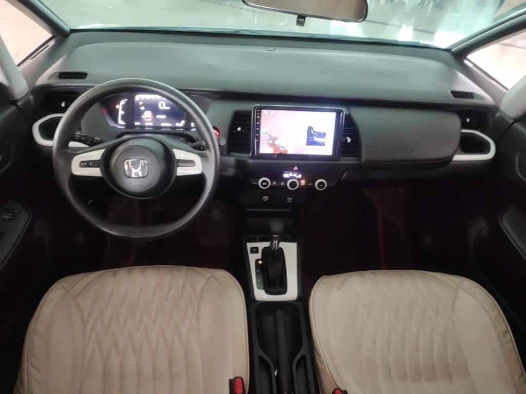 Honda Fit 1.5 л 2024 г. Белый, пробег 35700 км
