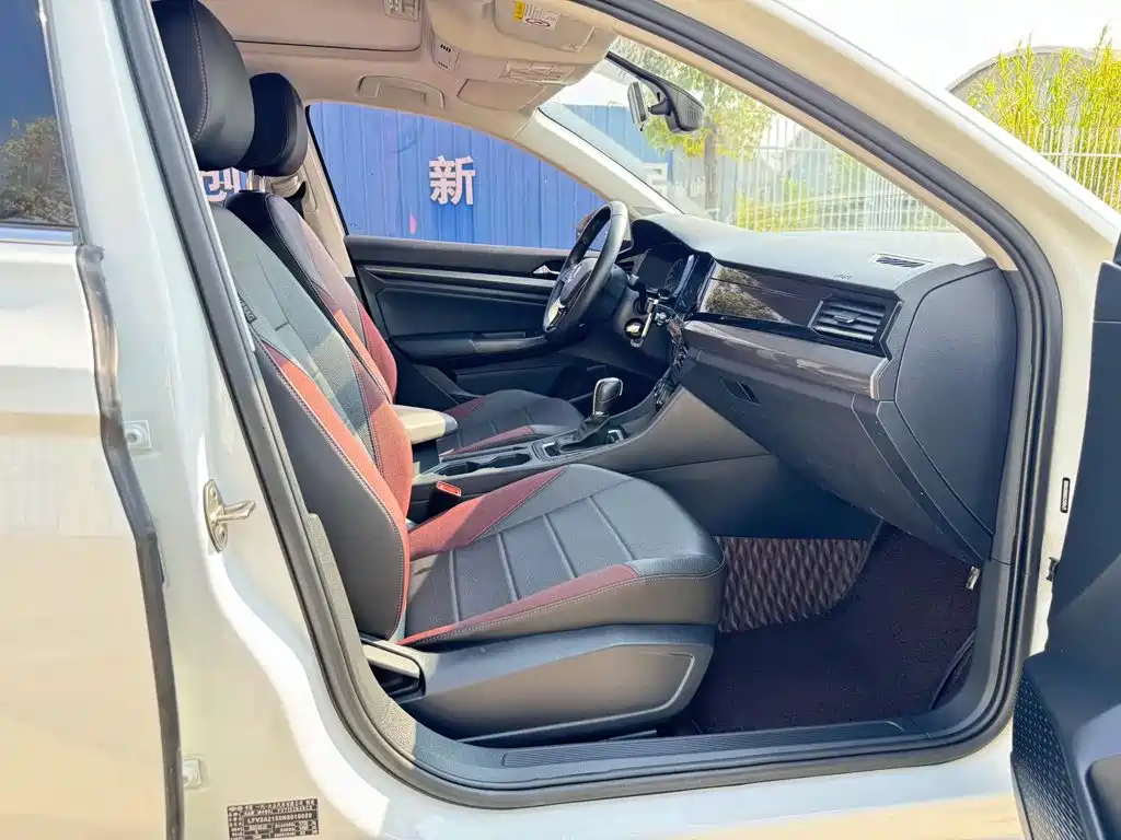 Volkswagen Bora — миниатюра 8