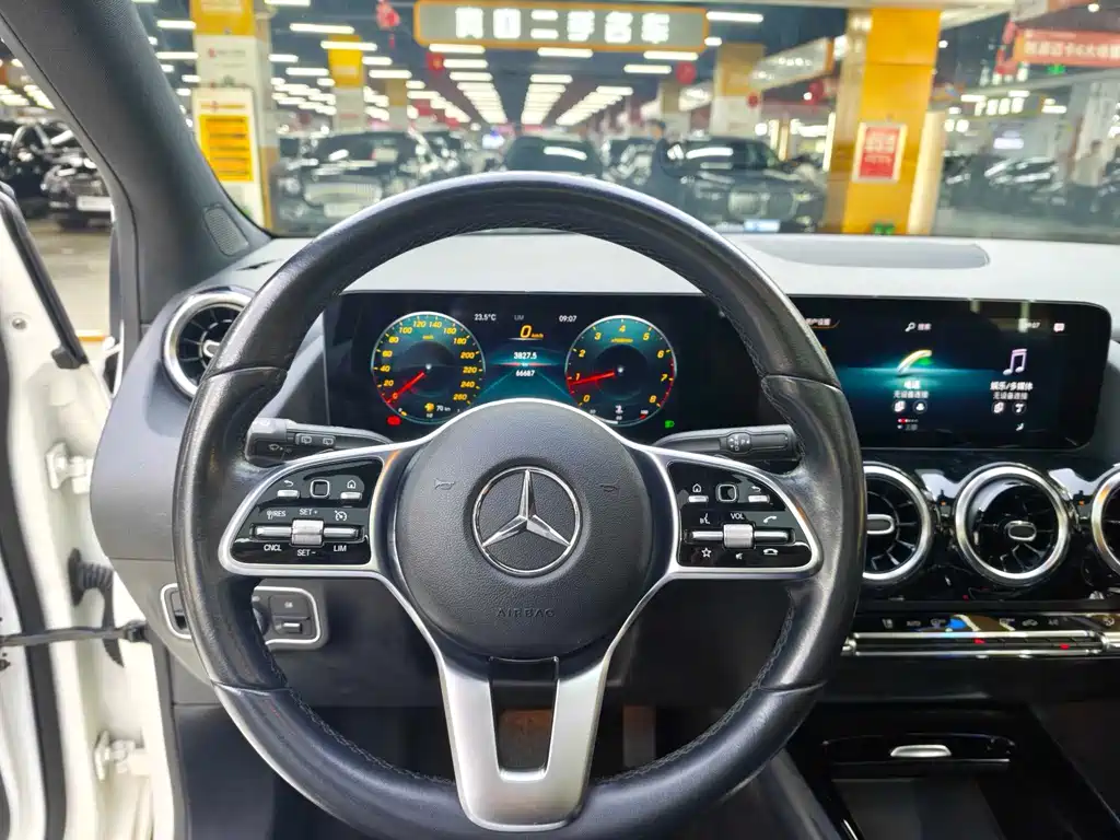 Mercedes-Benz B-Class — миниатюра 7