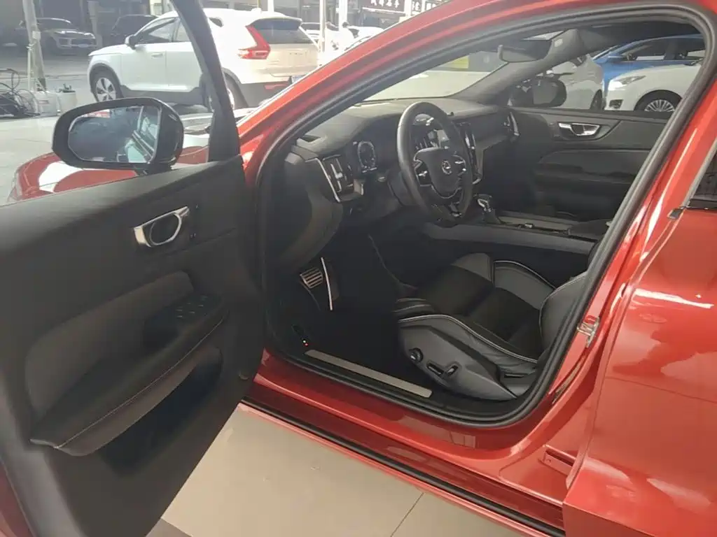 Volvo S60 — миниатюра 16