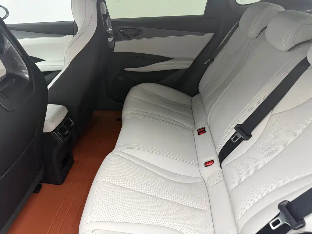 BYD Seal 06 — миниатюра 10
