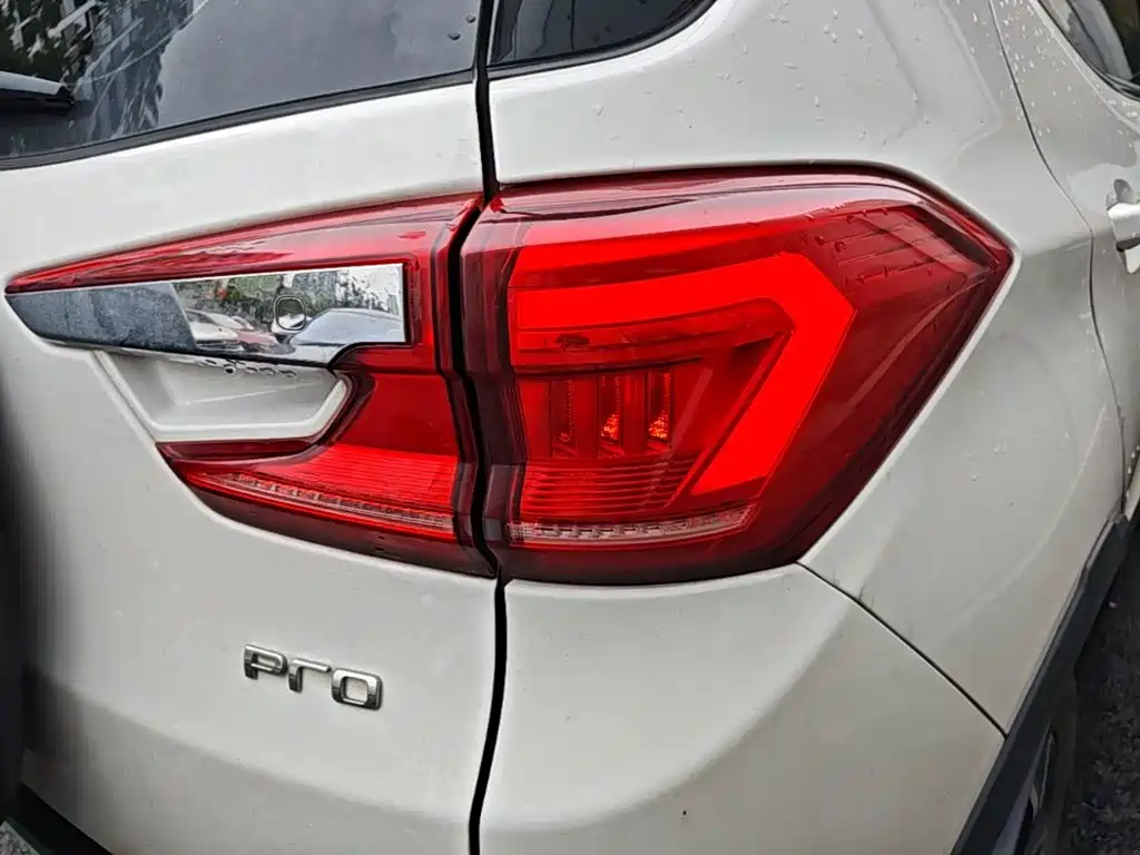 BYD Yuan Pro — миниатюра 8