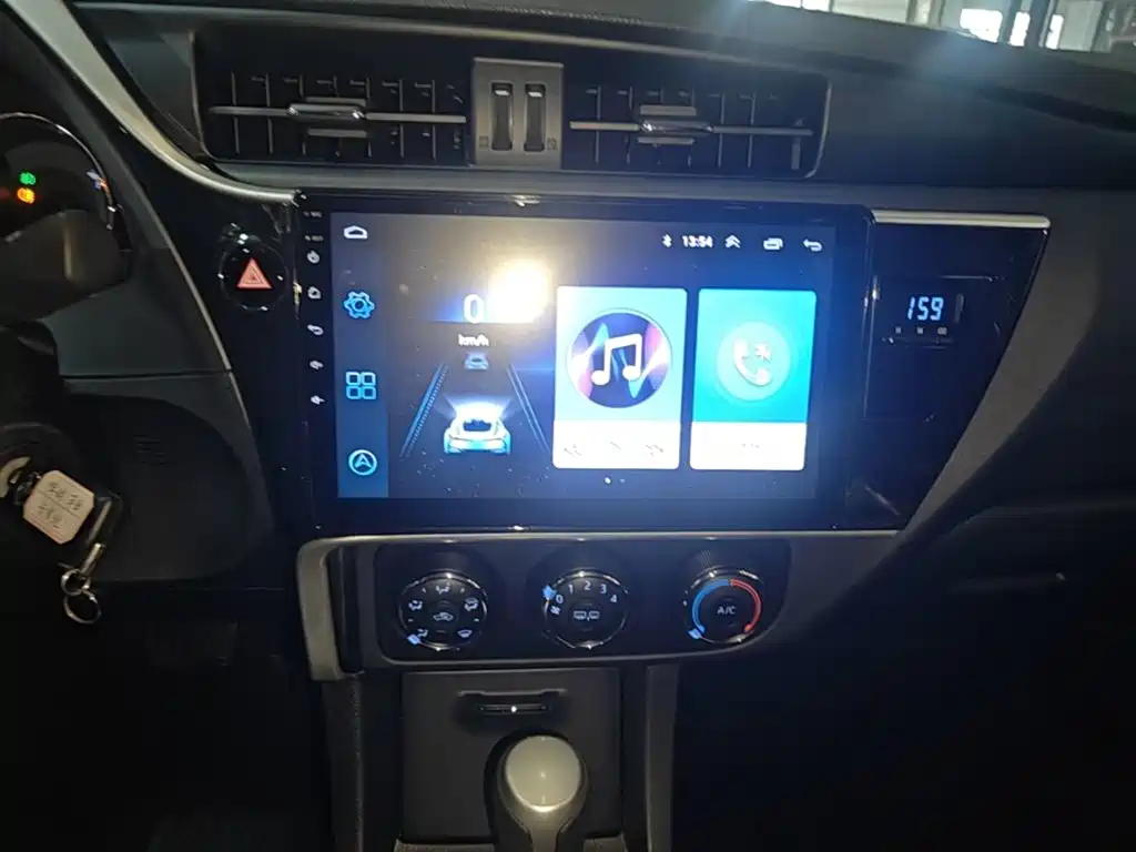 Toyota Corolla — миниатюра 13