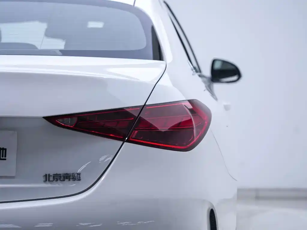 Mercedes-Benz C-Class — миниатюра 19