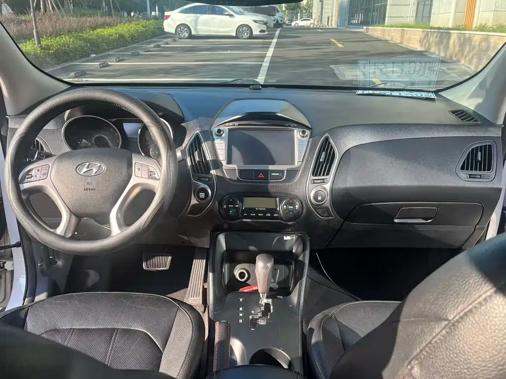 Hyundai ix35 — миниатюра 8