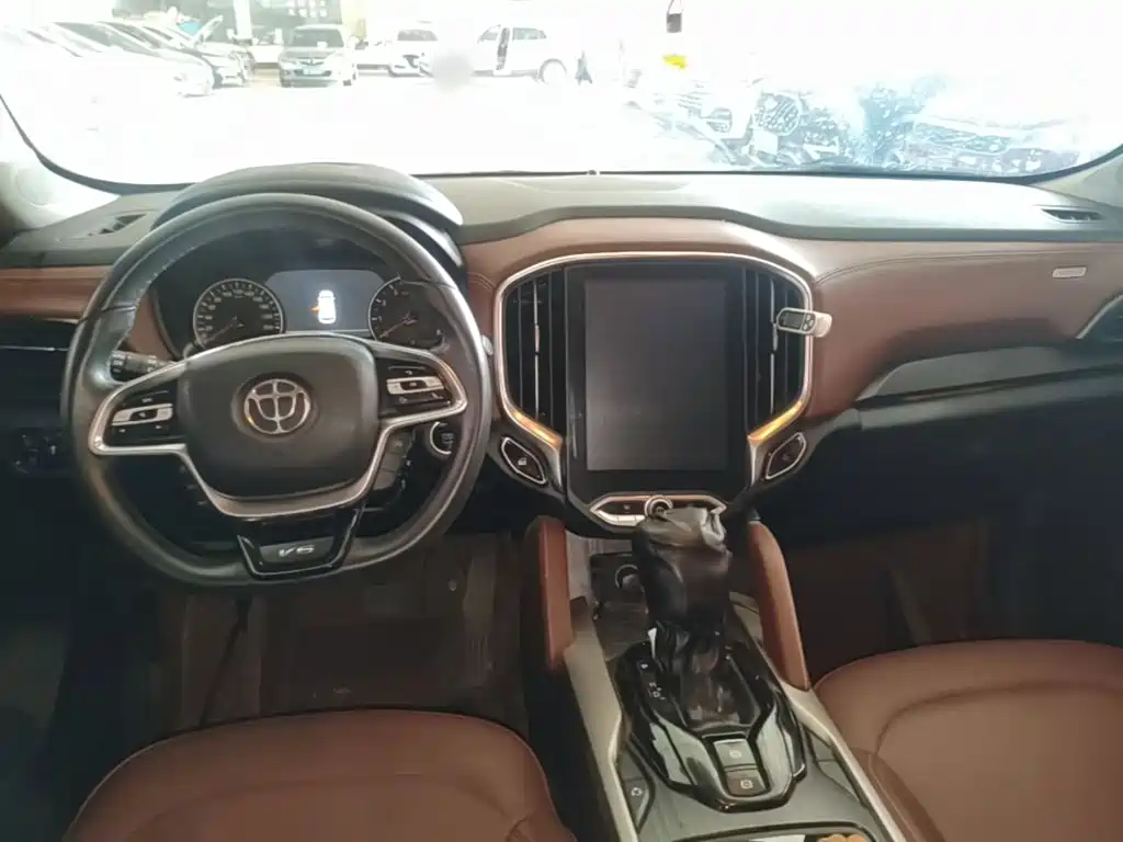 Zhonghua V6 — миниатюра 10