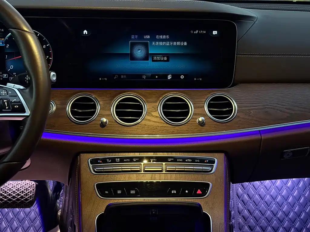 MERCEDES-BENZ E CLASS