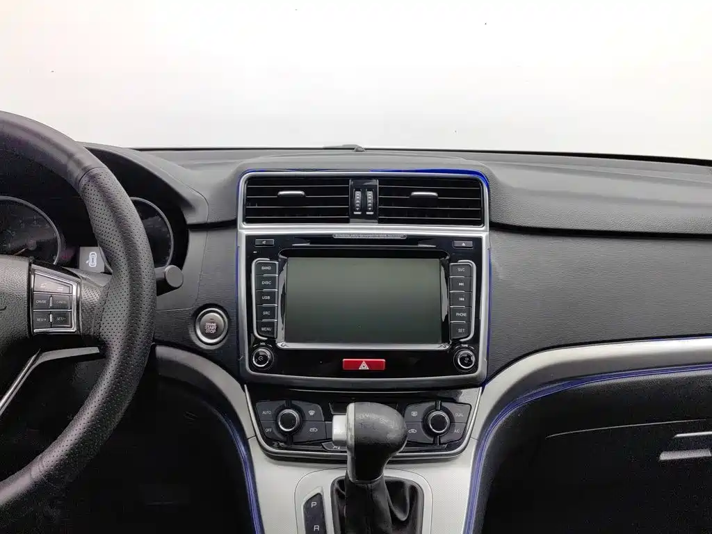 Haval M6 — миниатюра 12
