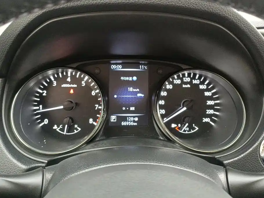 Nissan X-Trail — миниатюра 14