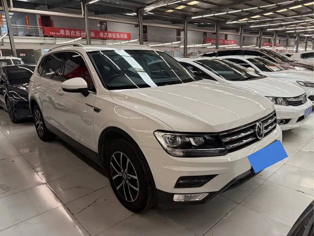 Volkswagen Tiguan L — миниатюра 3