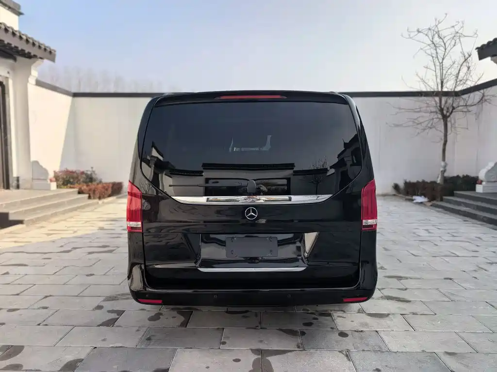 MERCEDES-BENZ V CLASS