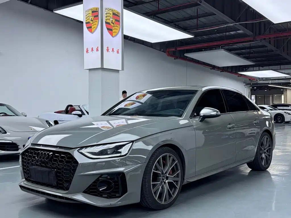 Audi S4