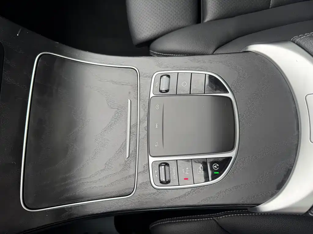 Mercedes-Benz C-Class — миниатюра 18