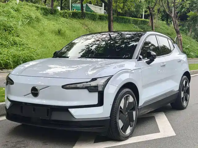Volvo EX30