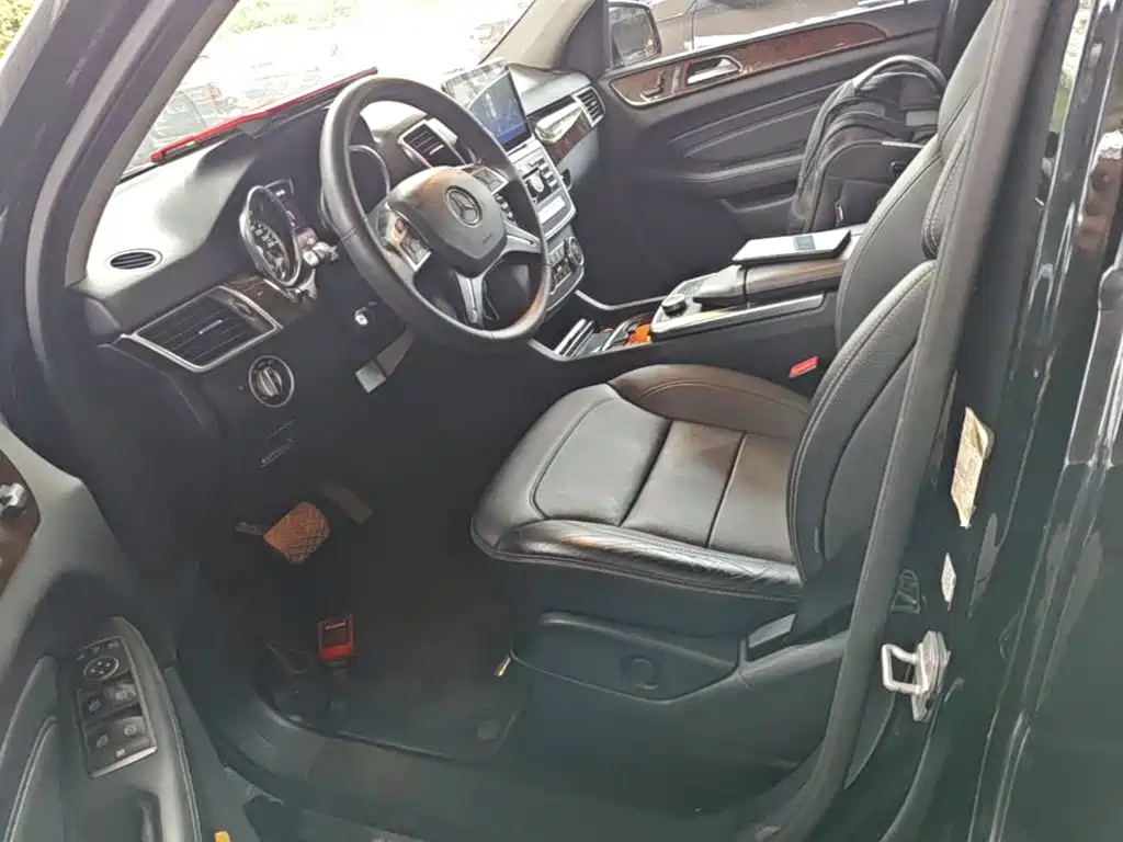 Mercedes-Benz M-Class — миниатюра 15
