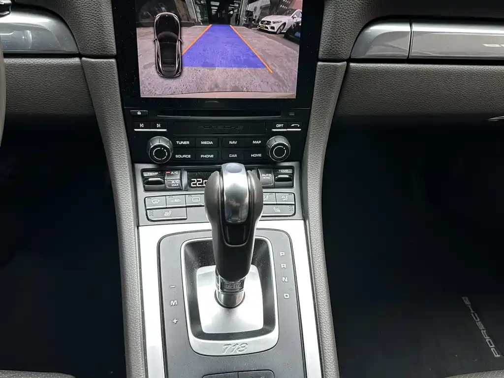 Porsche 718 2018 Cayman 2.0T