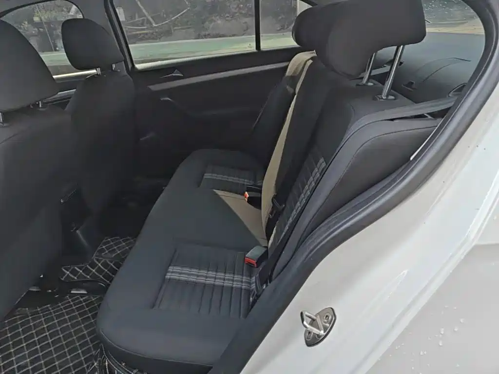 Volkswagen Lavida — миниатюра 17