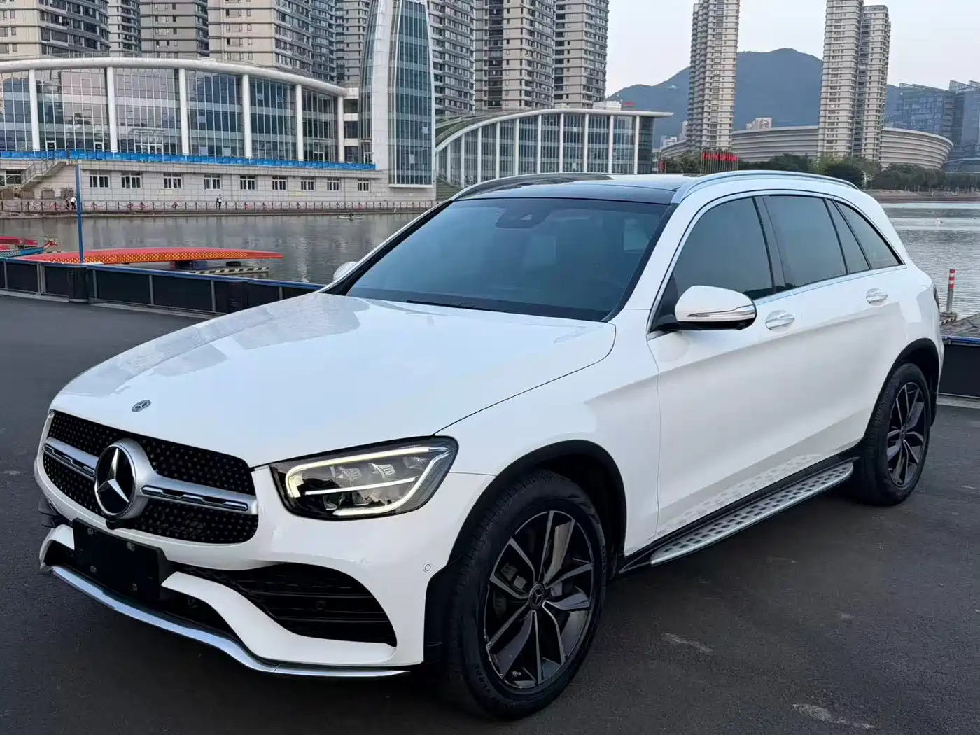 奔驰GLC 2020款 GLC 300 L 4MATIC 动感型 2020