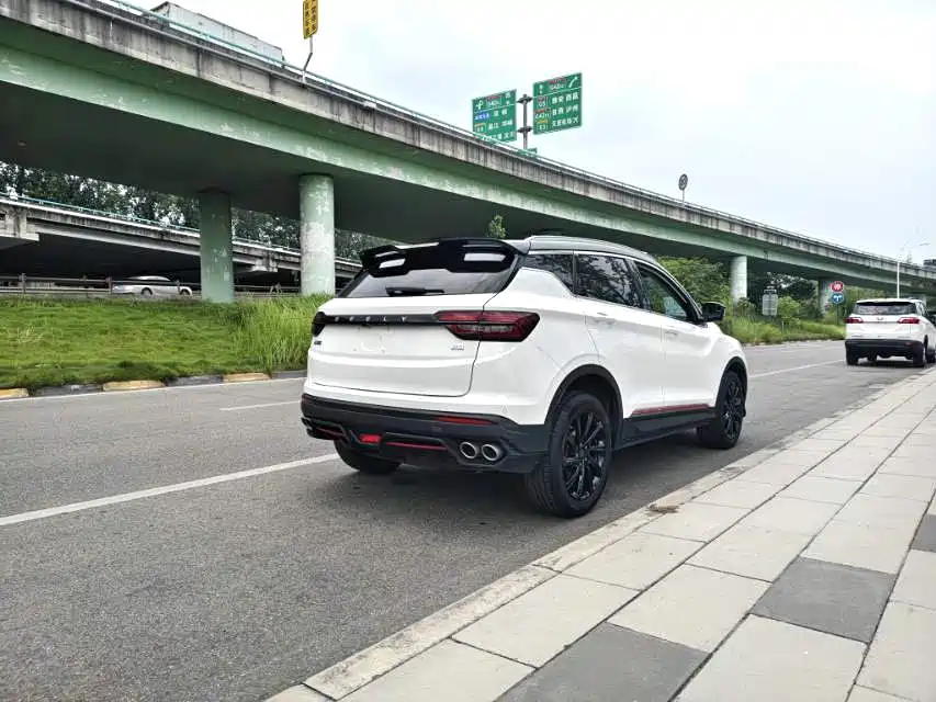 Geely Binyue — миниатюра 4