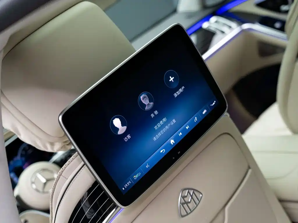 Mercedes-Benz S-Class — миниатюра 14