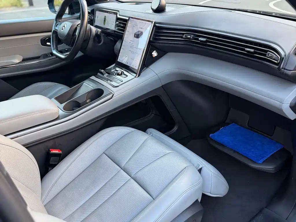 NIO ES8 — миниатюра 22