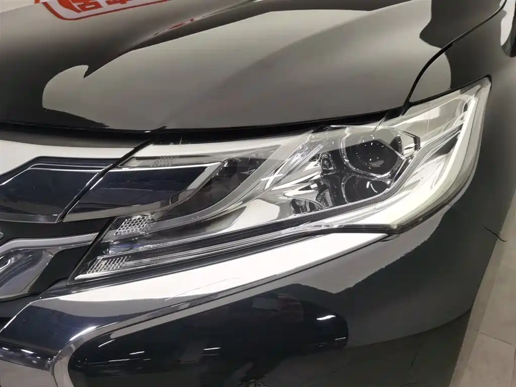 Mitsubishi Pajero Sport 2018 3.0L AT