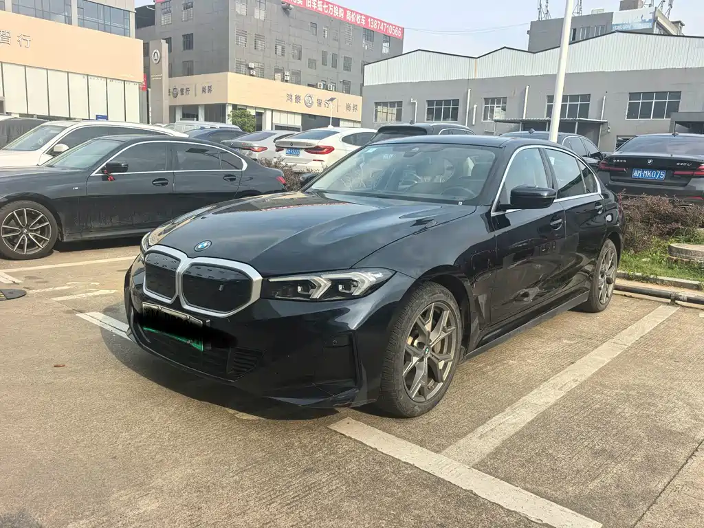 BMW i3 2022 eDrive 35 L