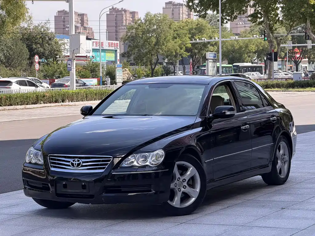 Toyota Reiz
