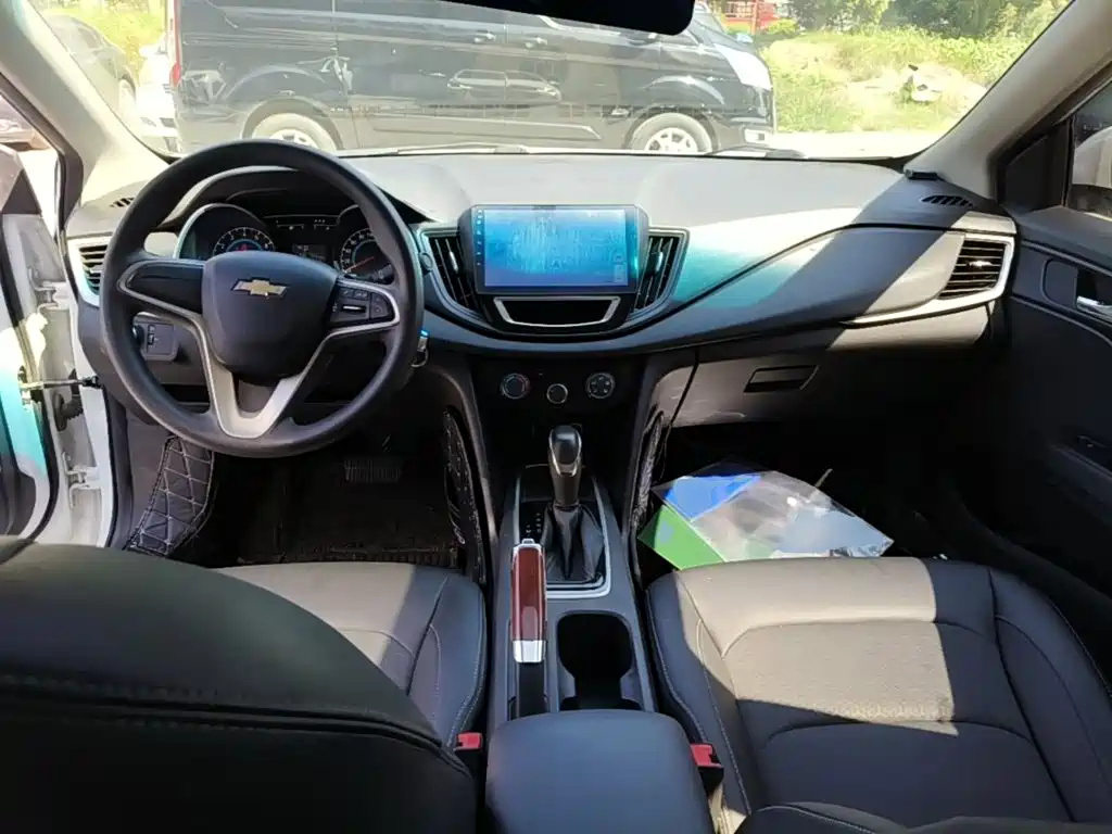 Chevrolet Cavalier — миниатюра 10