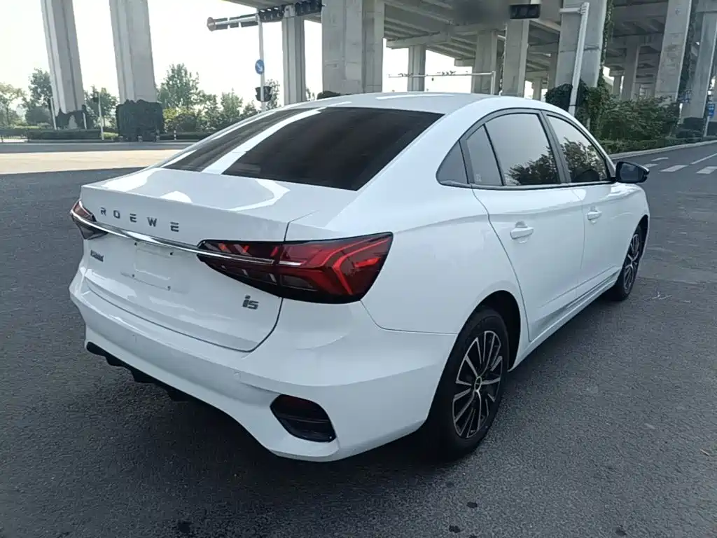 Roewe i5 — миниатюра 7