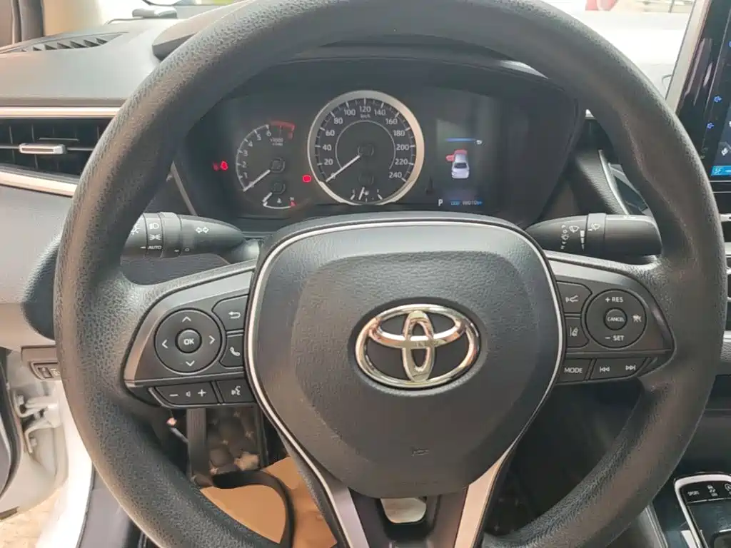 Toyota Corolla — миниатюра 11