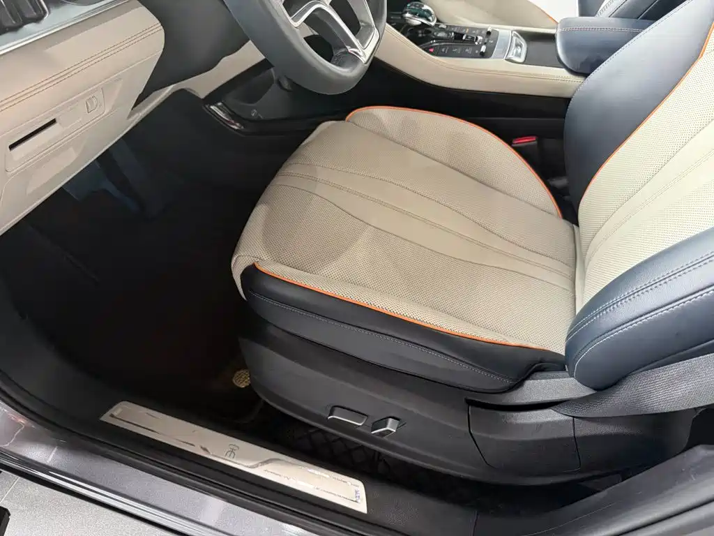 BYD PLUS New Energy — миниатюра 11