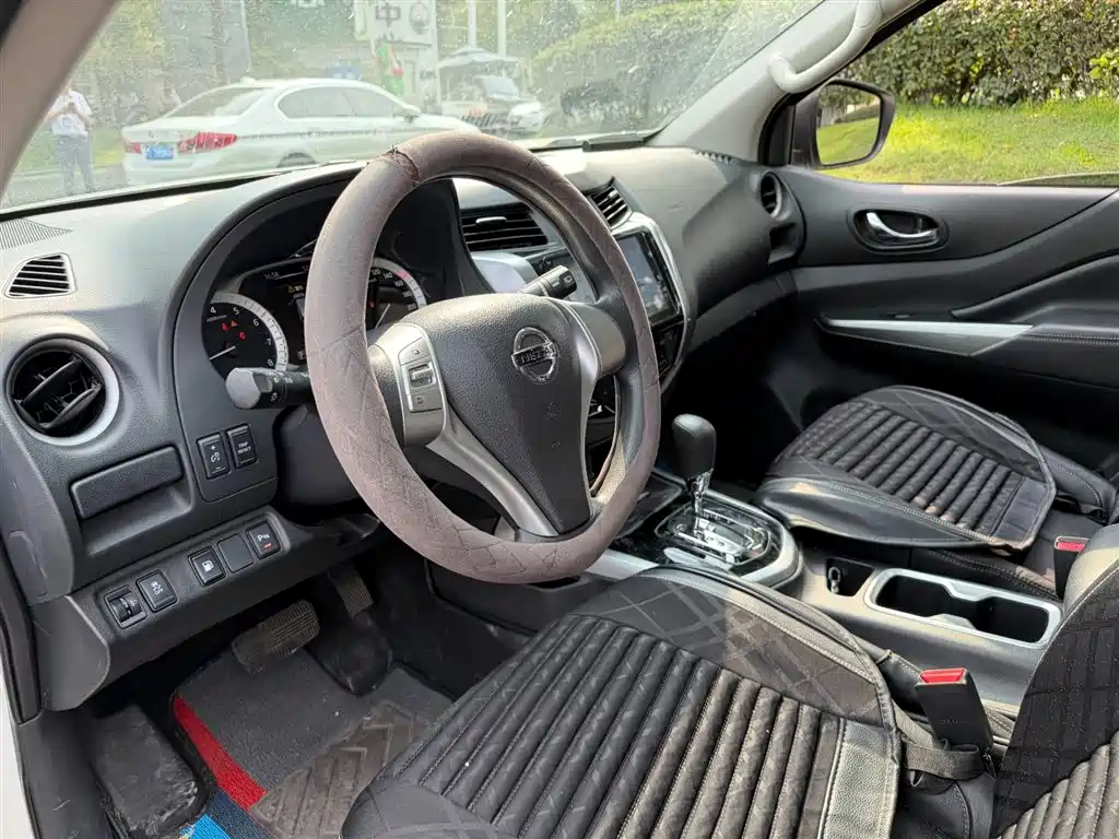 Nissan Terra 2020 2.5L XL Upper AT Luxury