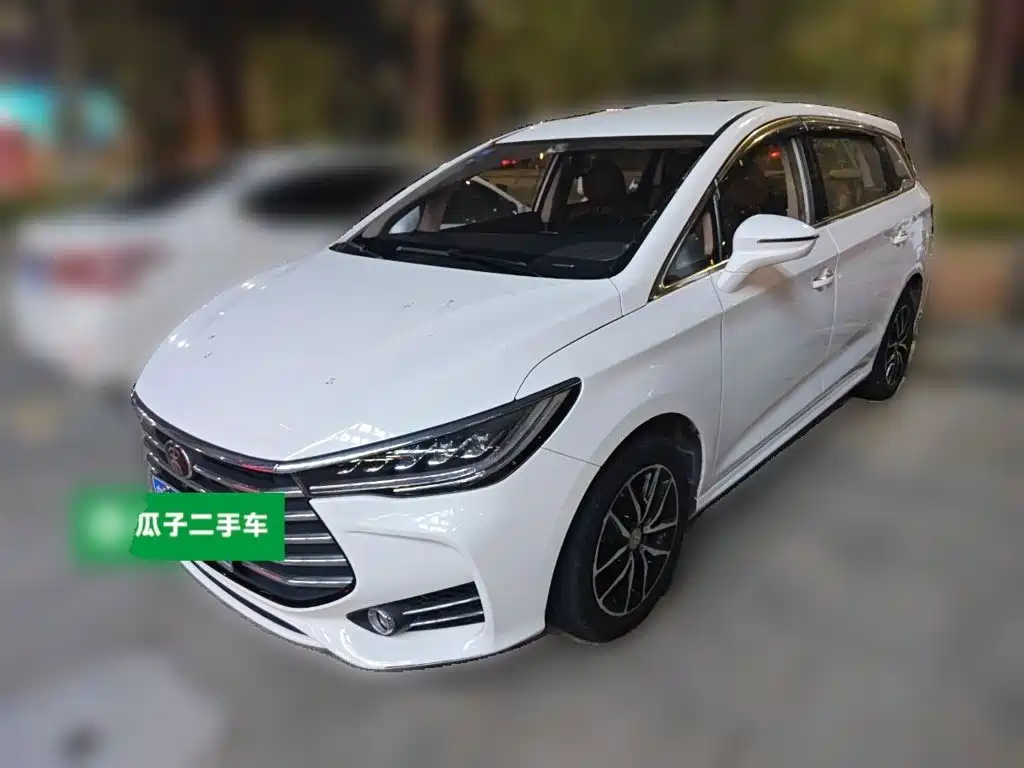 BYD Song MAX MAX 2018 1.5T AT Luxury 6 мест