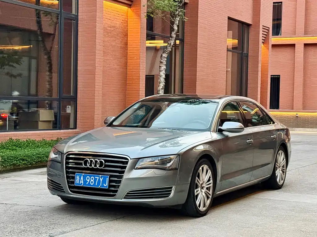 Audi A8 2013