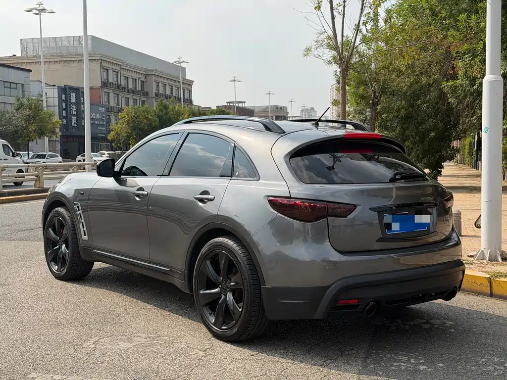 Infiniti FX — миниатюра 4