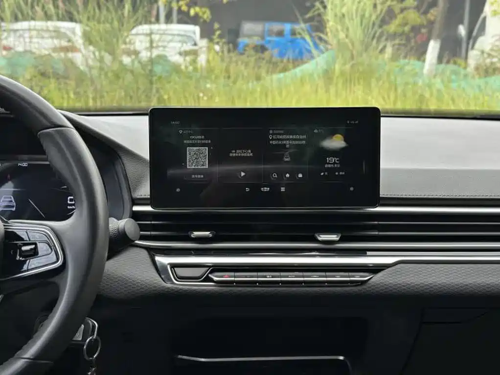 Geely Emgrand — миниатюра 7