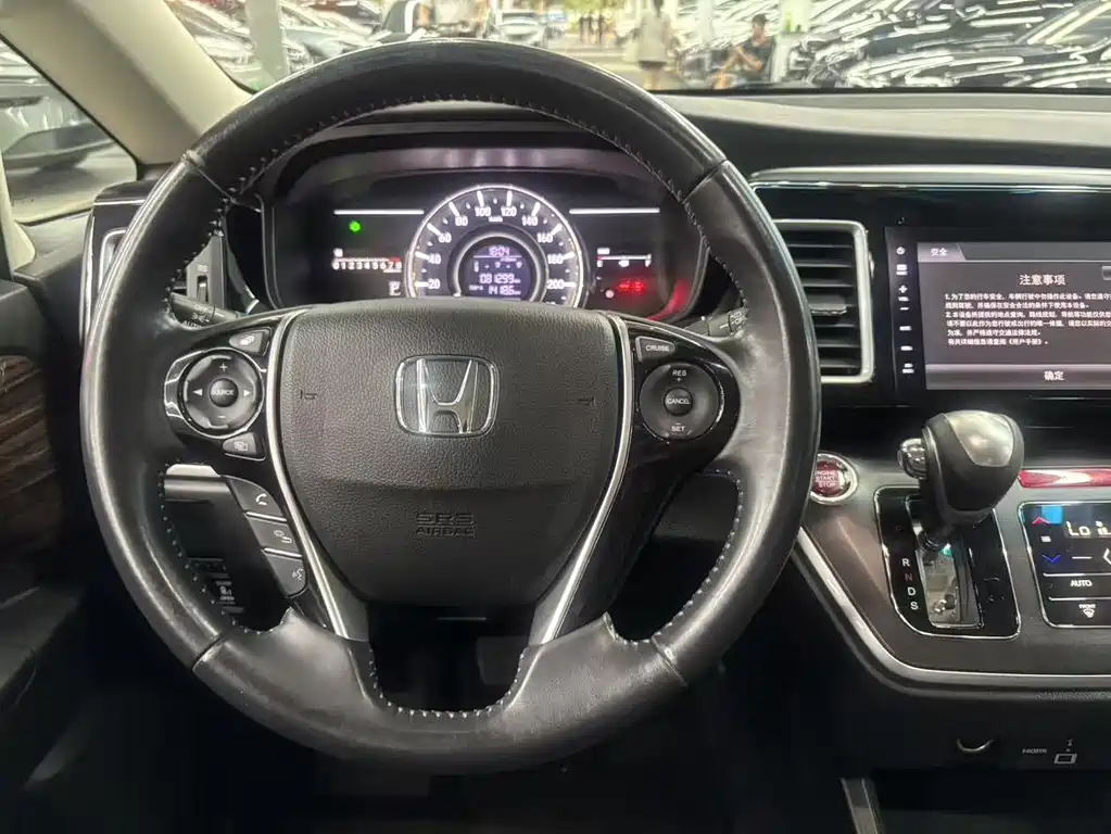 Honda Elysion — миниатюра 11