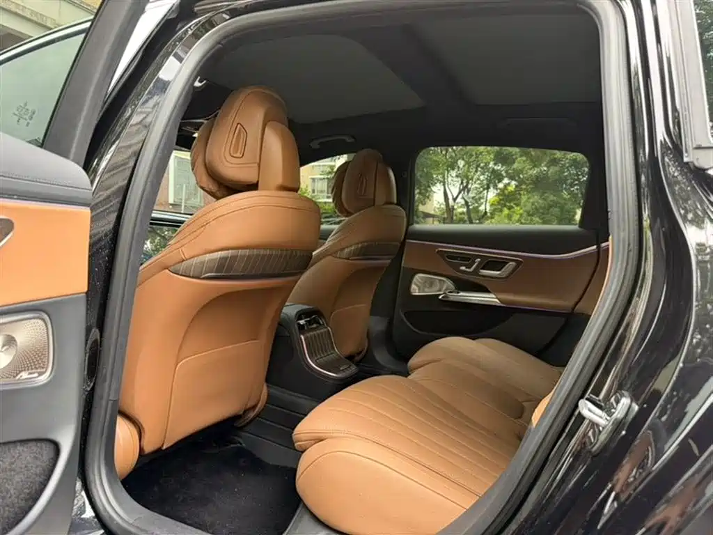 Mercedes-Benz E-Class E 2024 E 300 L Luxury
