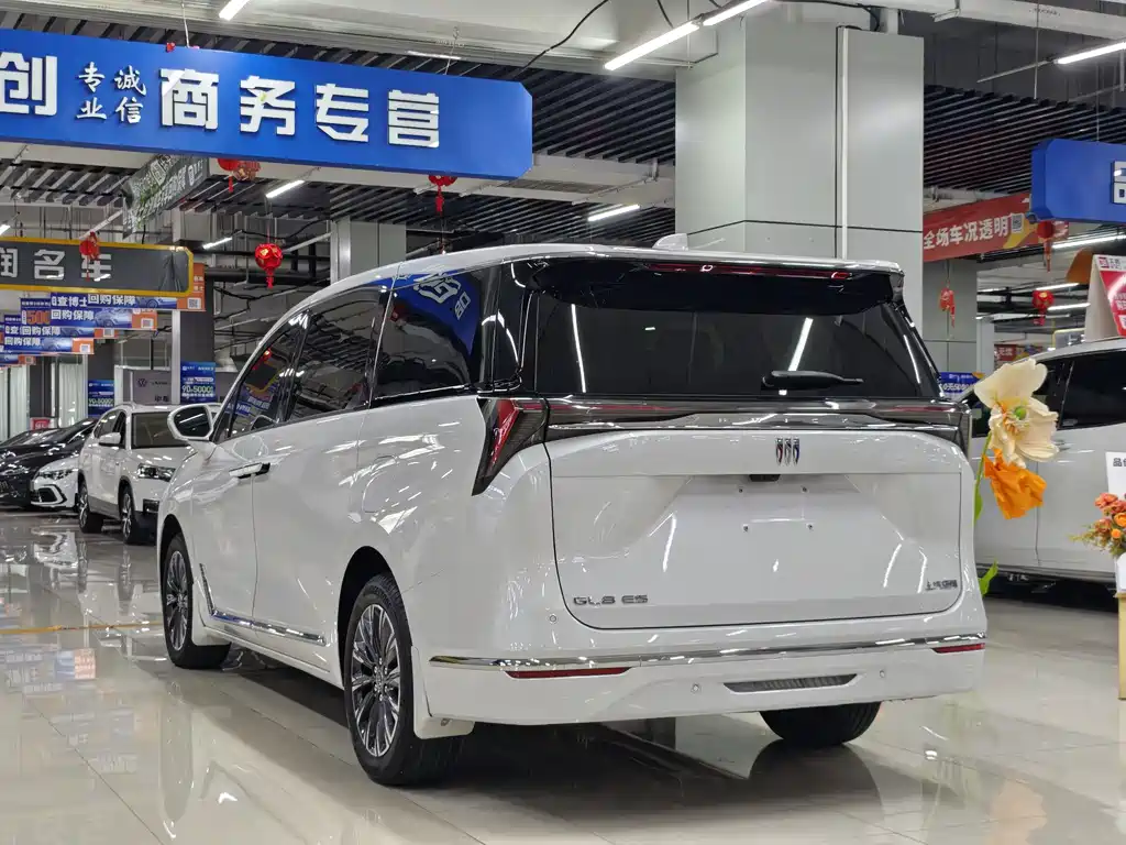 Buick GL8 2025 Premium