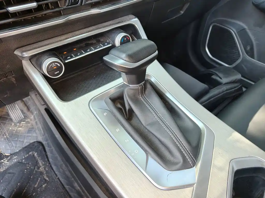 Geely Binyue — миниатюра 14