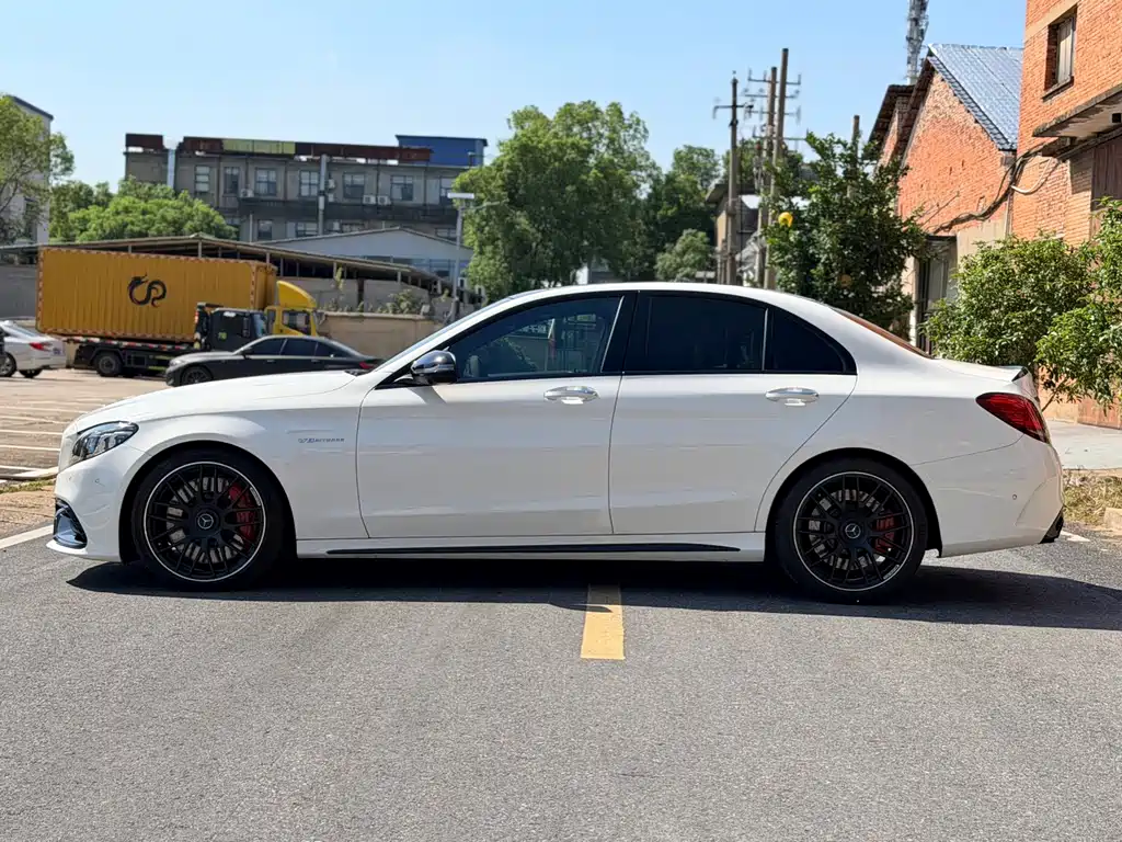 Mercedes-Benz C-Class AMG — миниатюра 7