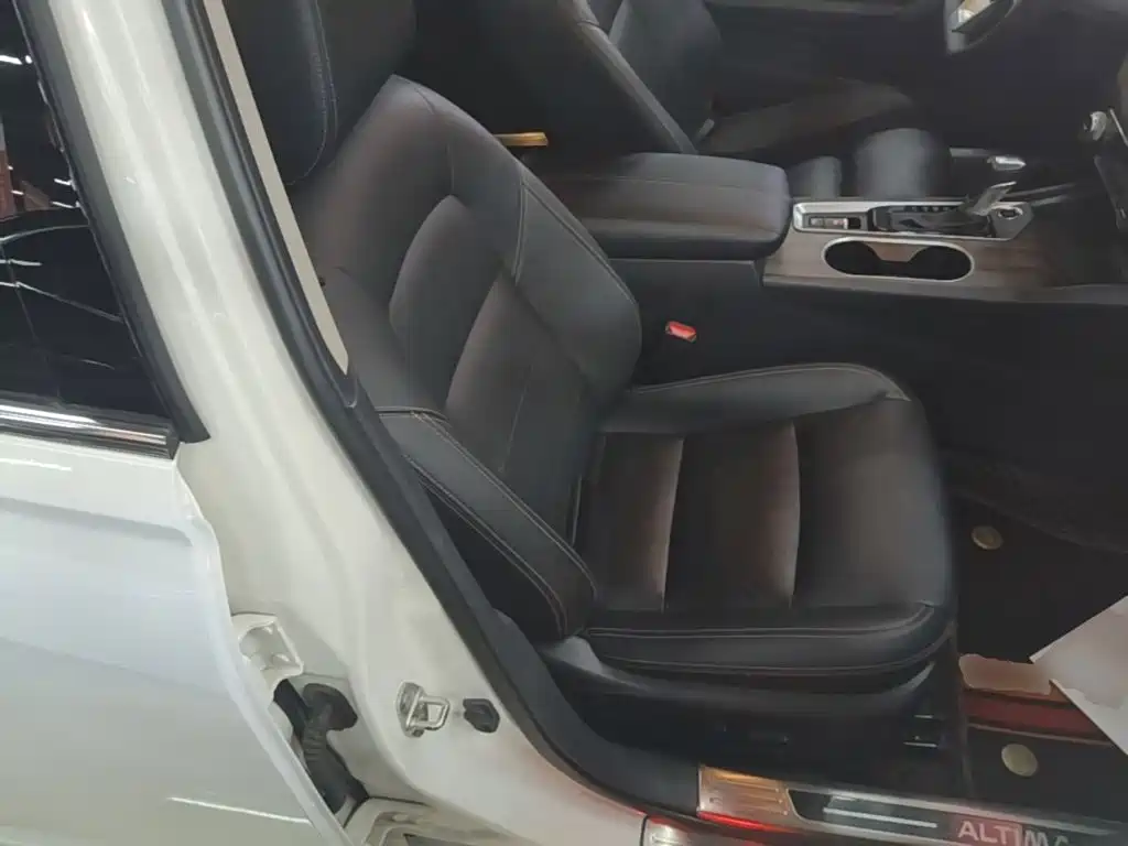 Nissan Teana — миниатюра 25